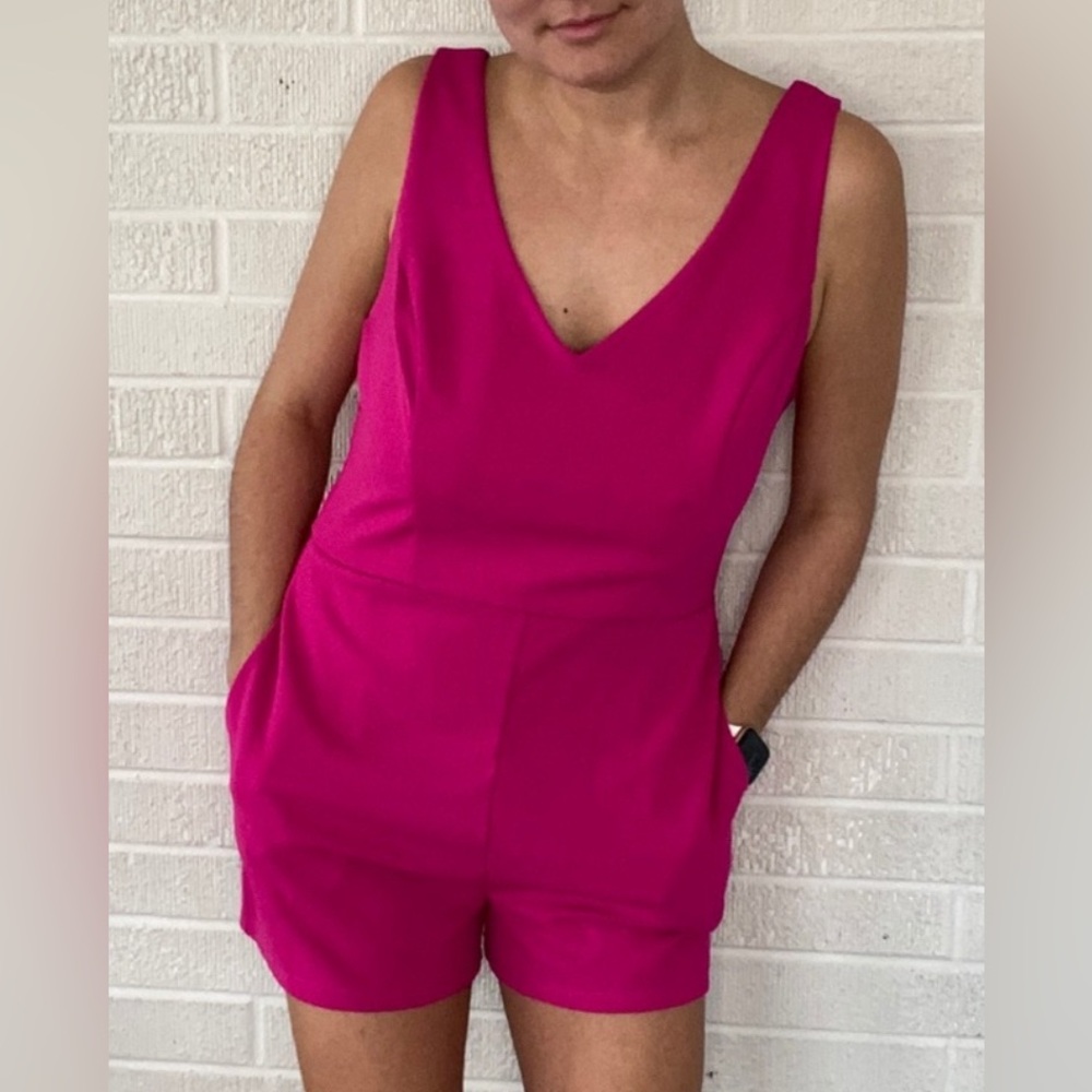 Crystal Sky Women’s Hot Pink Romper! Size Medium. - Picture 2 of 12